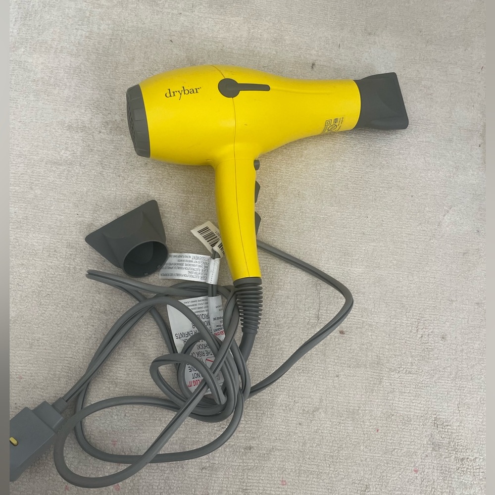 Drybar buttercup blow dryer